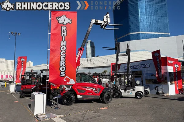 Neushoorn bij CONEXPO - LAS VEGAS